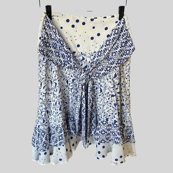 Maeve Dresses & Skirts - Anthropologie Maeve Daisy Embroidered Mini Skirt.